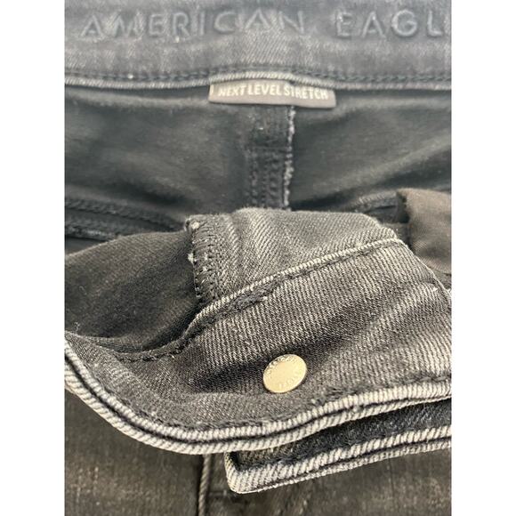 American Eagle Next Level Black Distressed Frayed Hem Denim Shorts Size 6 - Picture 7 of 12